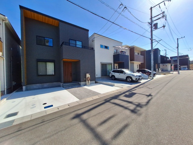 アローラタウン千代田台（大阪府河内長野市原町） 千代田駅徒歩圏内、全48区画のアローラタウンです。