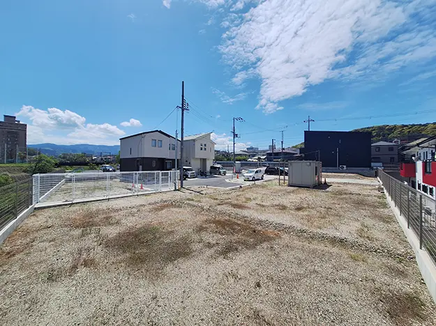 アローラタウン長野中央8期（大阪府河内長野市喜多町） 2026年4月撮影 6号地より対角線向き（南西）に撮影。