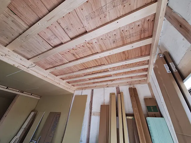 アローラタウン北野田4期（大阪府堺市美原区阿弥） 2026年2月撮影 アローラタウン北野田4期 モデルハウス建築中です。2026年3月28日（土）よりご見学いただけるようになります。