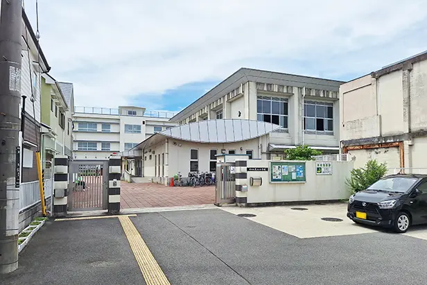 黒山小学校