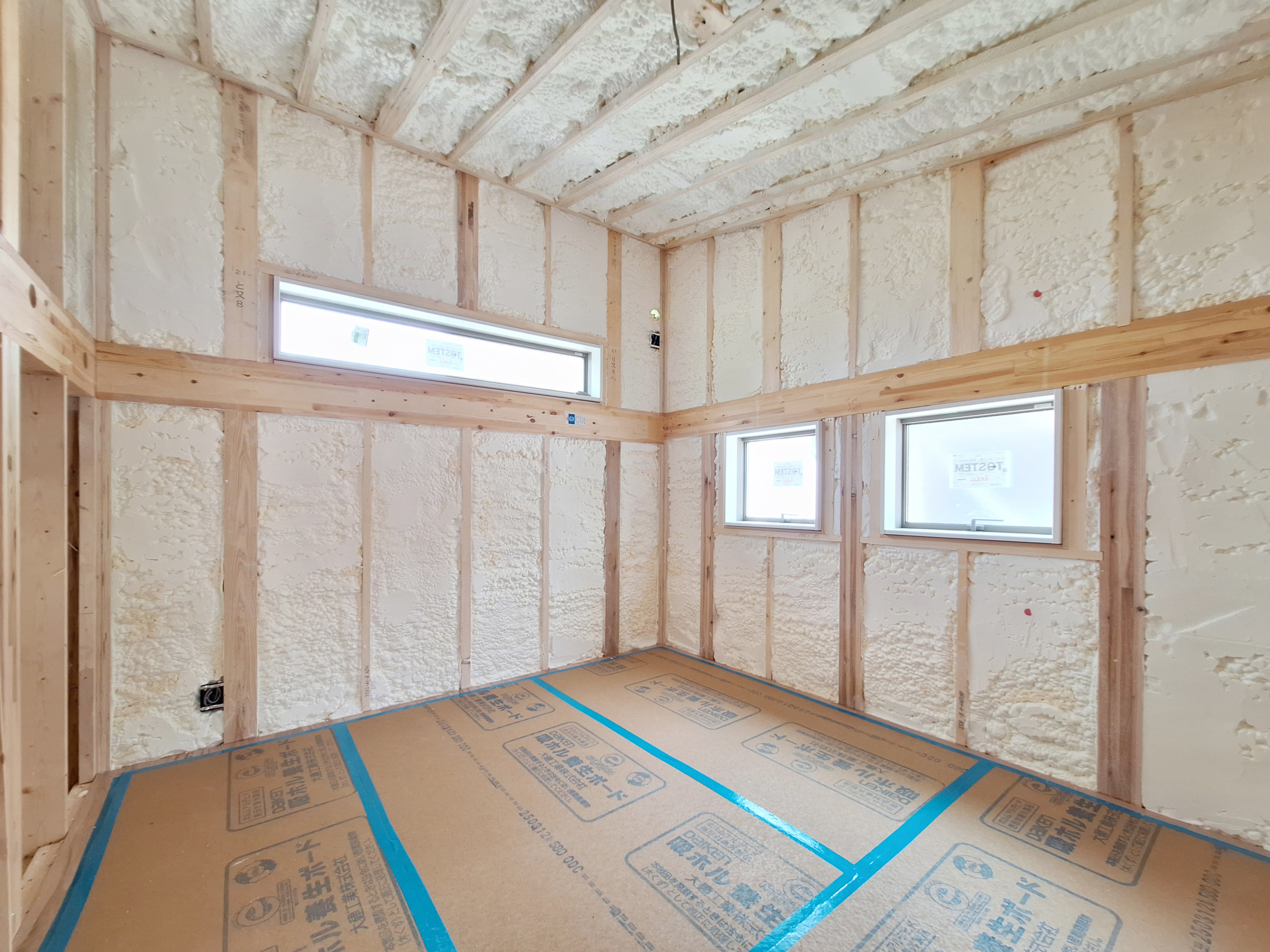 限定公開｜新モデルハウス建築動画（内装：換気システム・吹付断熱）