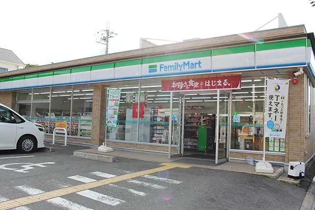 ファミリーマート 河内長野向野店