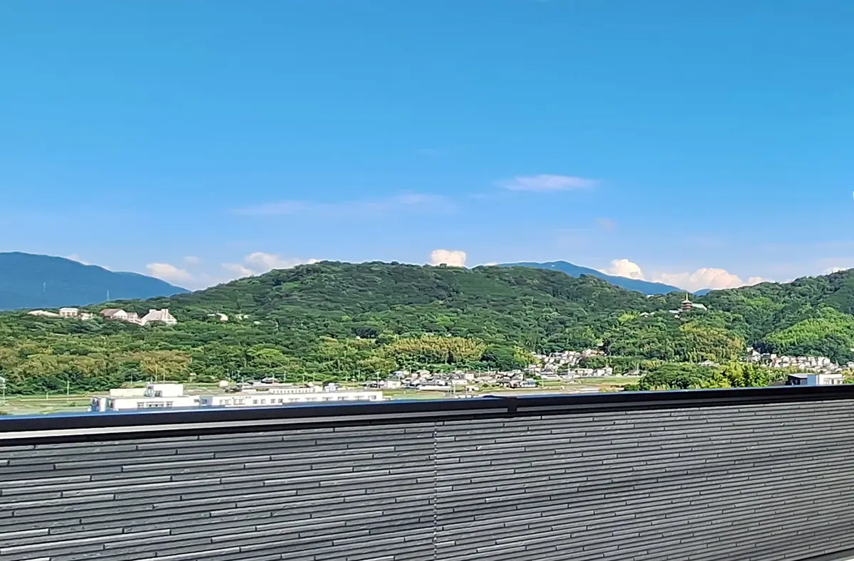 アローラタウン千代田6期モデルハウスの屋上庭園から望む東側の眺望