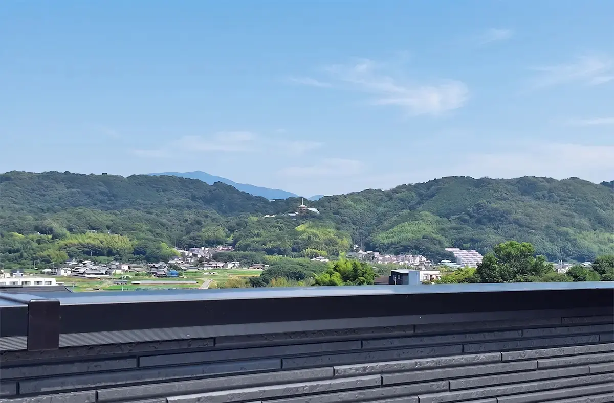 アローラタウン千代田6期モデルハウスの屋上庭園から望む東側の眺望